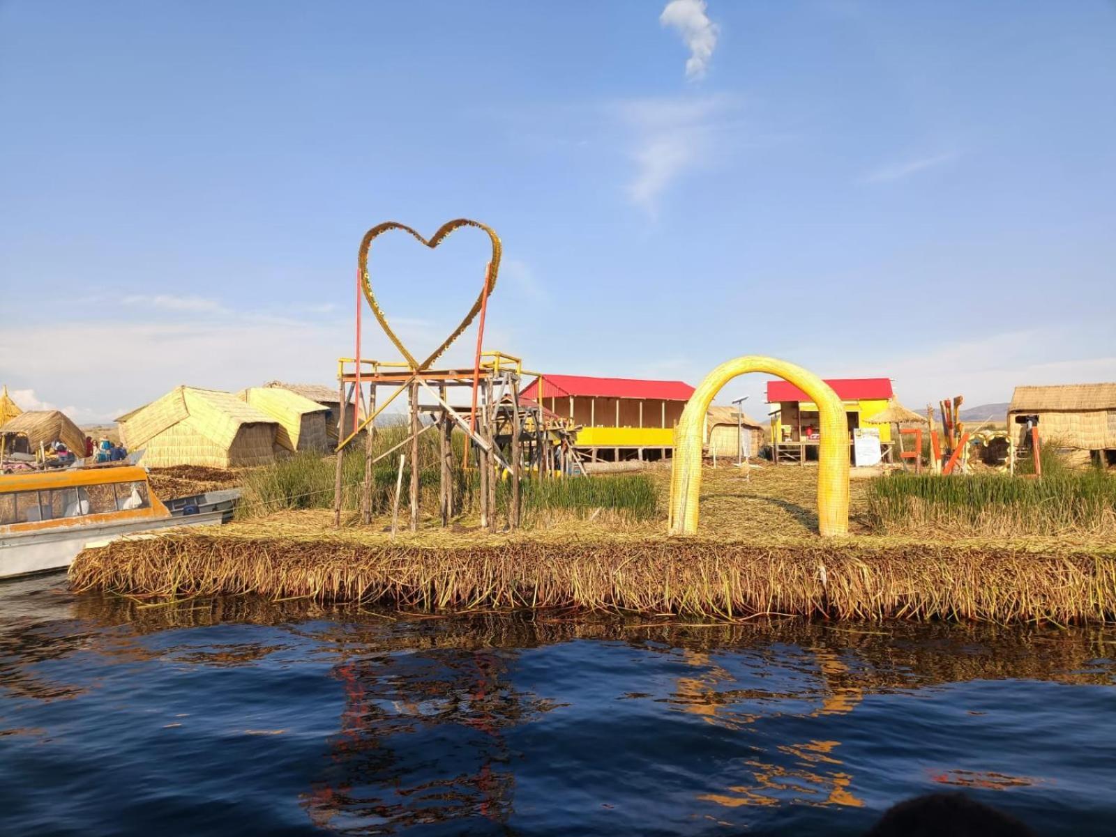 Hostal Vista Al Lago Titicaca Puno Eksteriør billede
